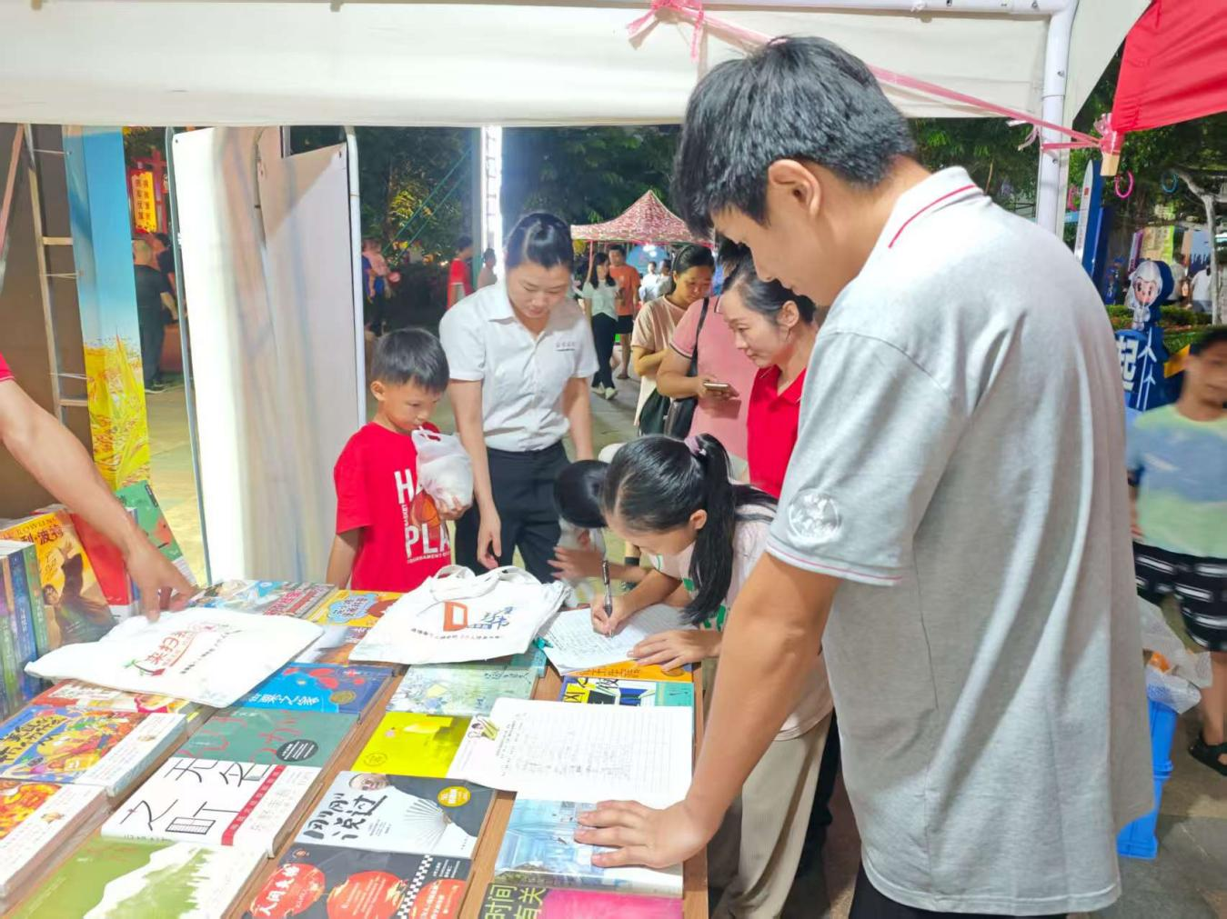 �����º����Ķ�ƽ̨����Ӫ��Я���Ĳ���˾�߽����ϡ���VA������