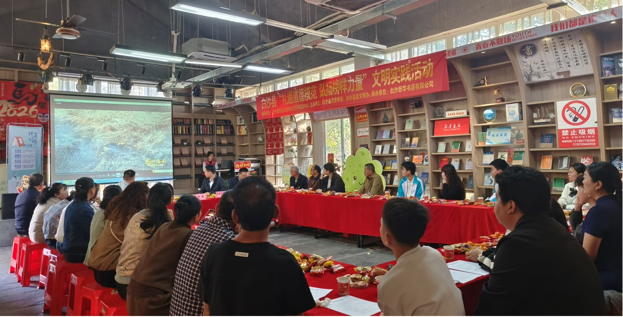 ����������ģ�� �������������  ����ʵ����ڰ�ɳ��ɫ��鿾ٰ�